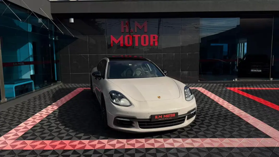 Porsche Panamera Sport Turismo 2018 - 72900 EUR, 99200 km - AUTO.MOTO.pt - 99200km - foto 1 de 16
