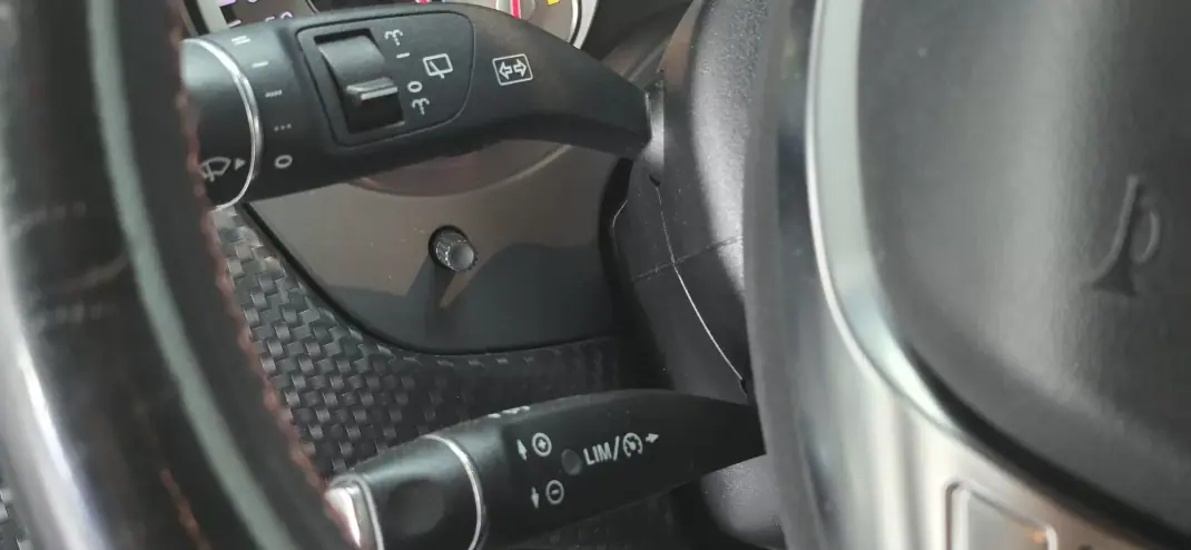 Mercedes-Benz A 200 2014 - 17490 EUR, 189000 km - AUTO.MOTO.pt - 189000km - foto 31 de 41