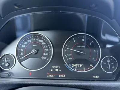BMW 320 2016 - 21400 EUR, 220000 km - AUTO.MOTO.pt - 220000km - foto 40 de 50