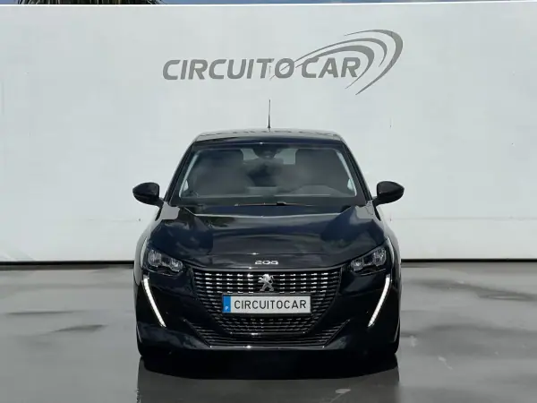 Peugeot 208 2022 - 13400 EUR, 53386 km - AUTO.MOTO.pt - 53386km - foto 3 de 7