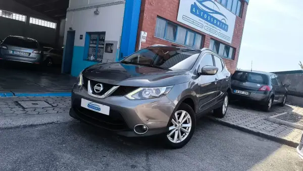 Nissan Qashqai 2015 - 12400 EUR, 173000 km - AUTO.MOTO.pt - 173000km - foto 13 de 22