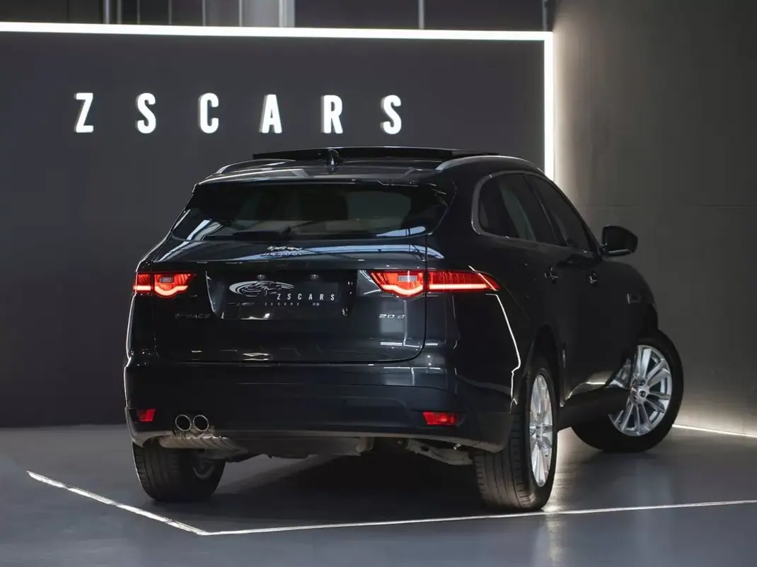 Jaguar F-Pace 2018 - 21490 EUR, 97465 km - 97465km - foto 6 de 26