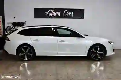 Peugeot 508 SW 2019 — foto 4 de 19