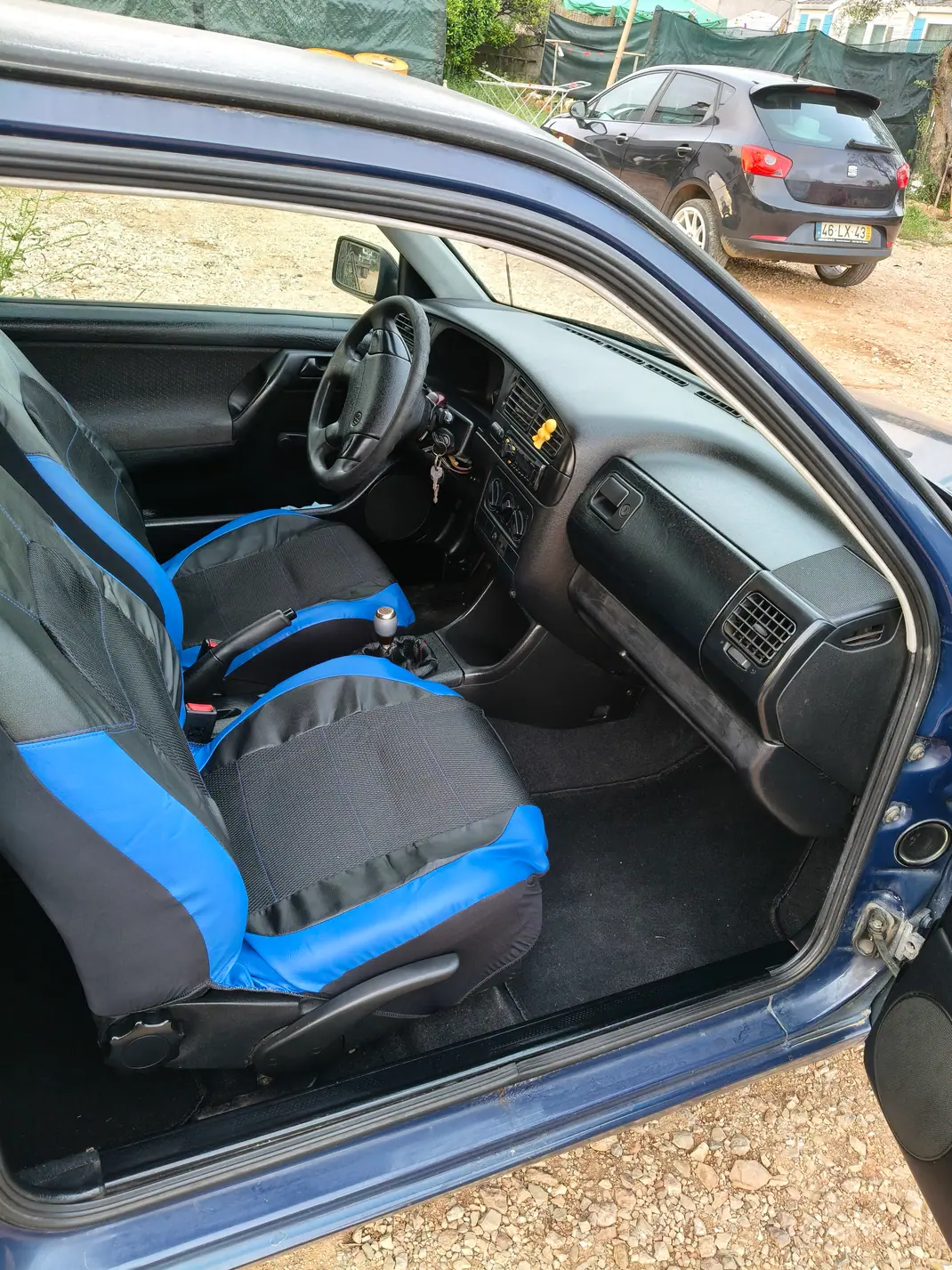 Volkswagen Golf 1997 - 1100 EUR, 230 km - AUTO.MOTO.pt - 230km - foto 1 de 3