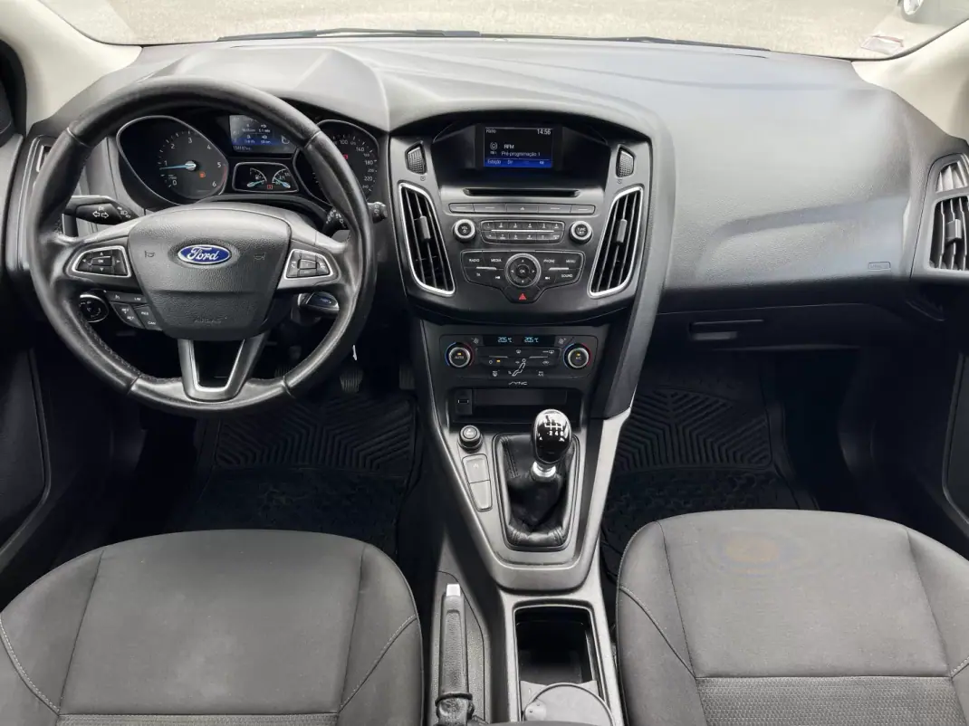 Ford Focus SW 2016 - 10490 EUR, 154200 km - AUTO.MOTO.pt - 154200km - foto 8 de 20