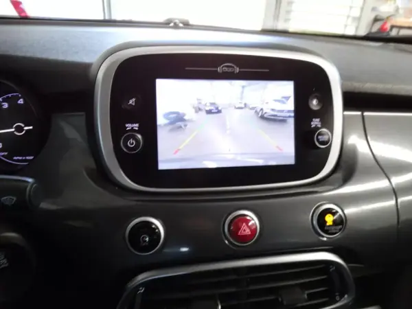 Fiat 500X 2019 - 12890 EUR, 86127 km - AUTO.MOTO.pt - 86127km - foto 17 de 33