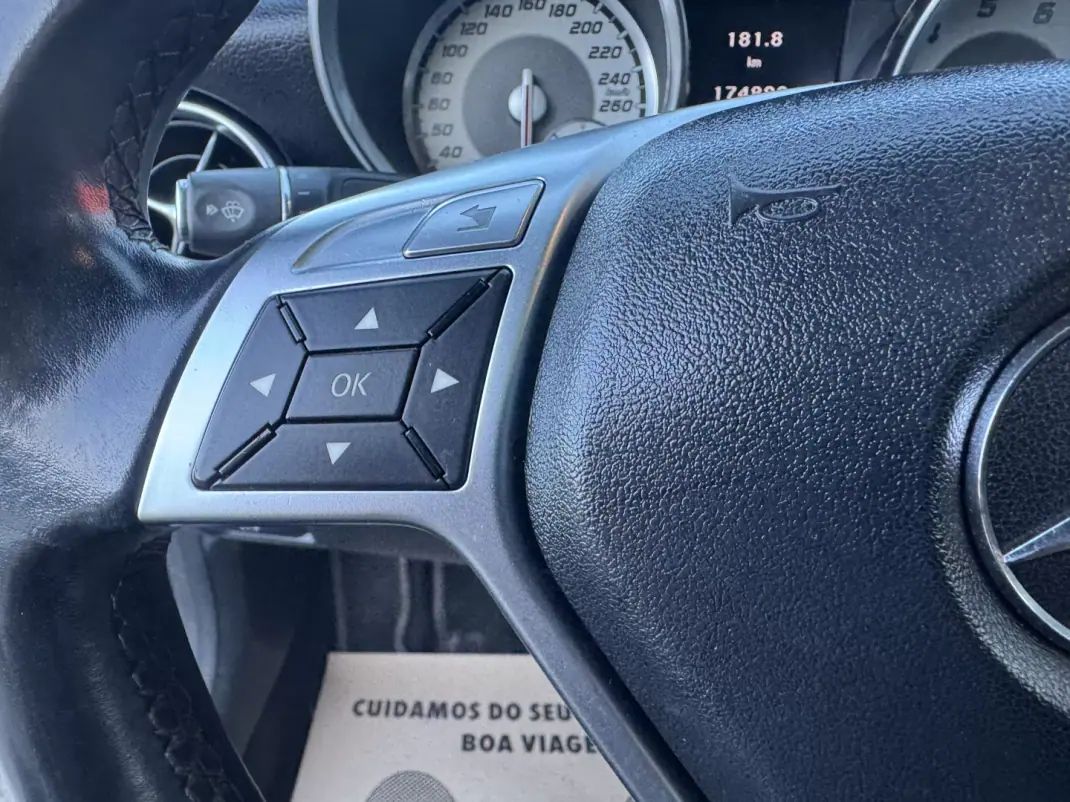 Mercedes-Benz SLK 200 2013 - 21500 EUR, 174000 km - 174000km - foto 20 de 25