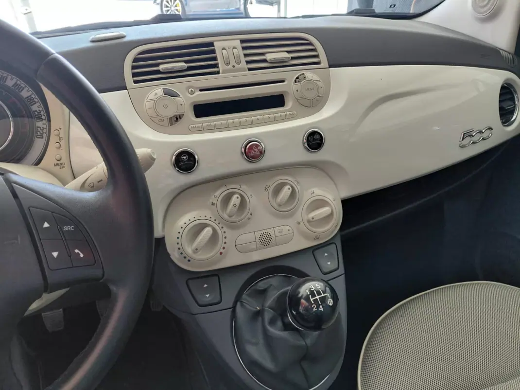 Fiat 500 2009 - 6950 EUR, 125000 km - AUTO.MOTO.pt - 125000km - foto 13 de 18