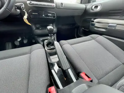 Citroën C4 Cactus 2018 - 14950 EUR, 108880 km - AUTO.MOTO.pt - 108880km - foto 24 de 34