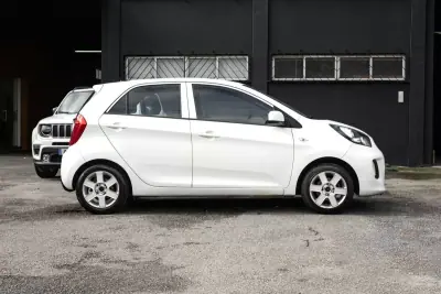 Kia Picanto 2016 - 6900 EUR, 230360 km - AUTO.MOTO.pt - 230360km - foto 2 de 19