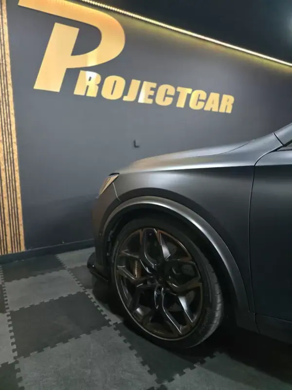 Cupra Formentor 2025 - 61900 EUR, 9500 km - AUTO.MOTO.pt - 9500km - foto 5 de 37