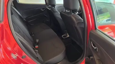 Renault Clio 2014 - 7900 EUR, 194340 km - AUTO.MOTO.pt - 194340km - foto 41 de 47