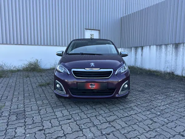Peugeot 108 1.0 VTI Top! Allure 2019 Petrol — 96 000 km · Madeira Island Peugeot 108 1.0 VTI Top! Allure 2019 Petrol