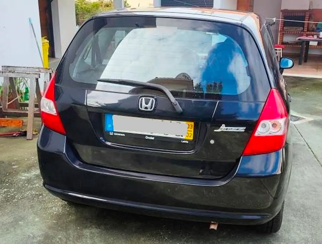 Honda Jazz 2003 - 3749 EUR, 260000 km - AUTO.MOTO.pt - 260000km - foto 5 de 11