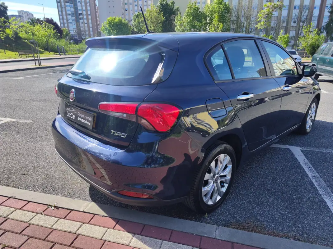 Fiat Tipo 2016 - 8480 EUR, 177150 km - AUTO.MOTO.pt - 177150km - foto 7 de 39
