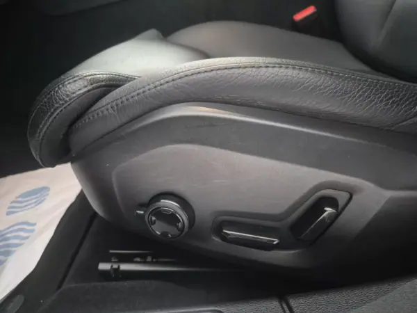 Volvo V60 2021 - 31800 EUR, 74884 km - AUTO.MOTO.pt - 74884km - foto 31 de 34