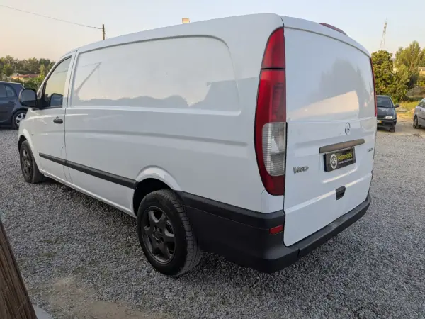 Mercedes-Benz 2004 - 8900 EUR, 330000 km - AUTO.MOTO.pt - 330000km - foto 11 de 15