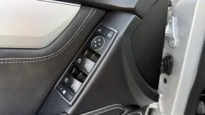 Mercedes-Benz C 180 2014 - 14900 EUR, 245000 km - AUTO.MOTO.pt - 245000km - foto 15 de 25