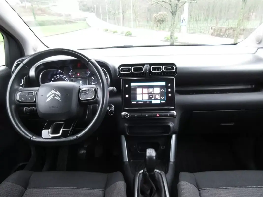 Citroën C3 Aircross 2018 - 11999 EUR, 56000 km - AUTO.MOTO.pt - 56000km - foto 26 de 39