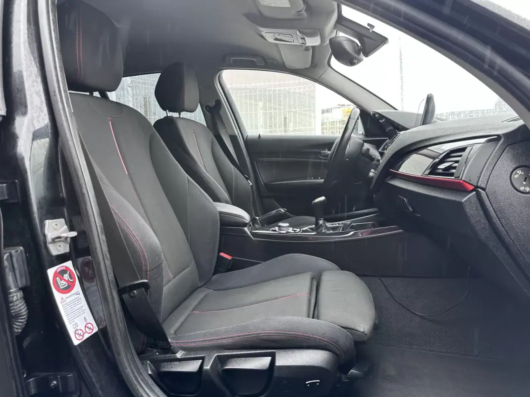 BMW 116 2013 - 10900 EUR, 220000 km - AUTO.MOTO.pt - 220000km - foto 30 de 31