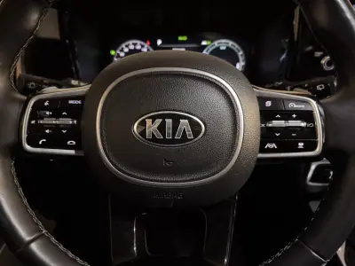 Kia Sorento 2021 - 37900 EUR, 116815 km - AUTO.MOTO.pt - 116815km - foto 12 de 31