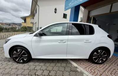 Peugeot 208 2024 - 15950 EUR, 24000 km - AUTO.MOTO.pt - 24000km - foto 6 de 30