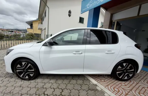 Peugeot 208 2024 - 15950 EUR, 24000 km - AUTO.MOTO.pt - 24000km - foto 6 de 30