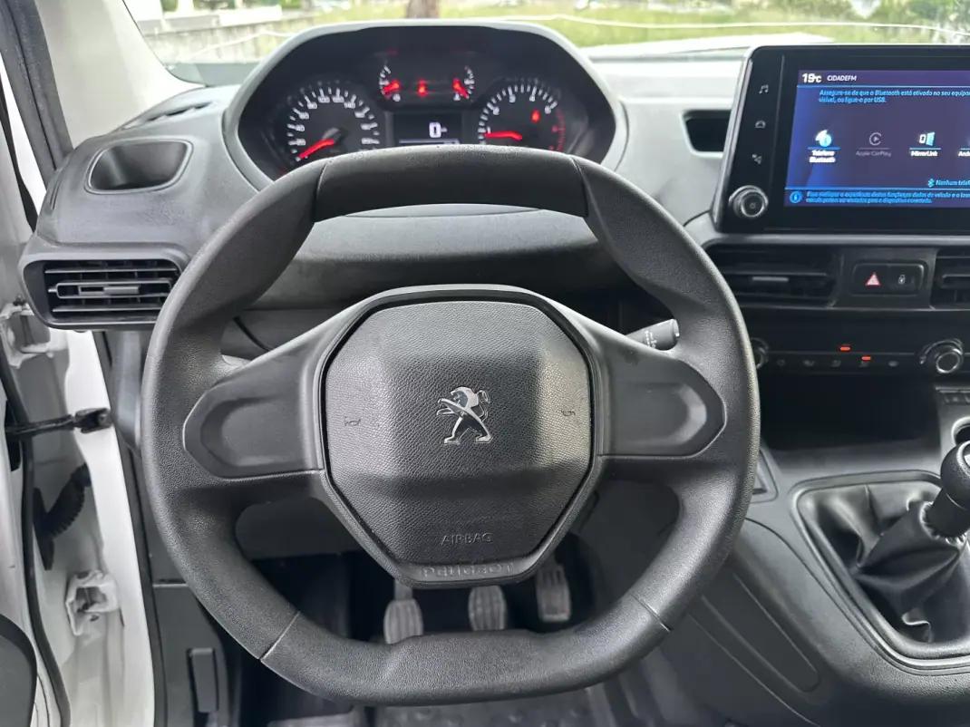 Peugeot Partner 1.5HDI 3lugares 2021 - 11900 EUR, 160000 km - AUTO.MOTO.pt - 160000km - foto 23 de 47