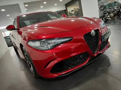 Alfa Romeo Giulia 2018 - 62500 EUR, 53000 km - AUTO.MOTO.pt - 53000km - foto 7 de 60