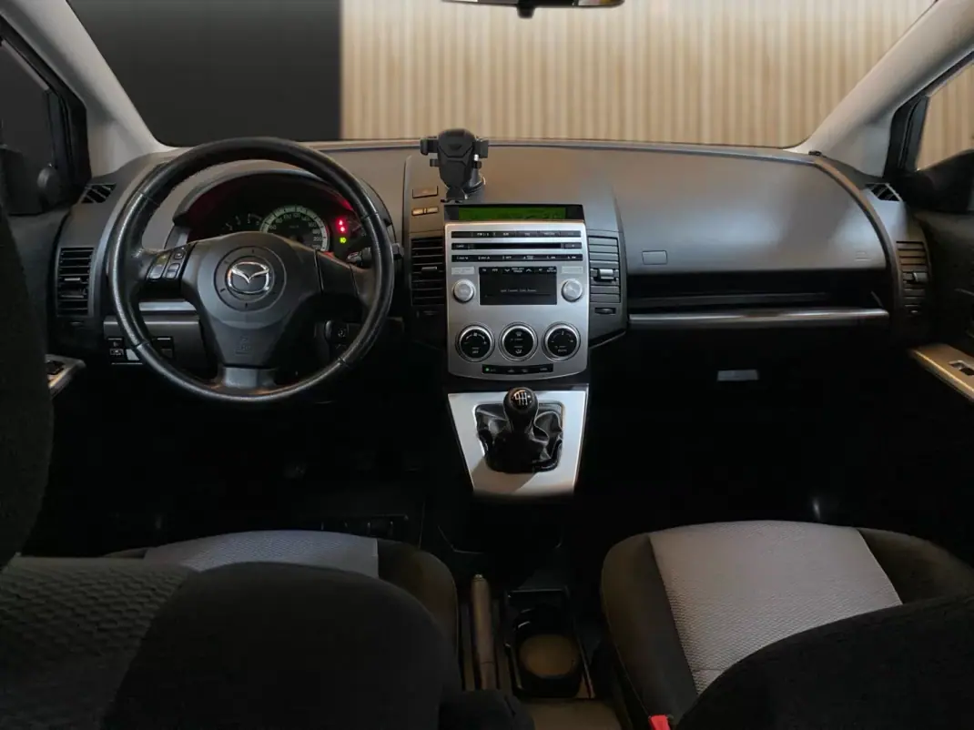 Mazda 5 2007 - 5950 EUR, 210000 km - AUTO.MOTO.pt - 210000km - foto 8 de 20