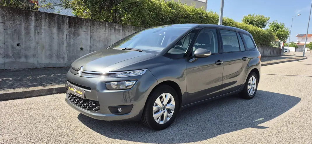Citroën C4 Grand Picasso 2013 - 9750 EUR, 185000 km - AUTO.MOTO.pt - 185000km - foto 3 de 25