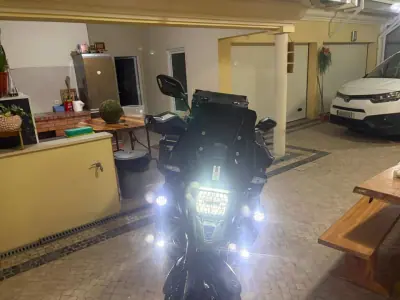 Suzuki V-Strom 1000 2024 - 14350 EUR, 5000 km - AUTO.MOTO.pt - 5000km - foto 5 de 6