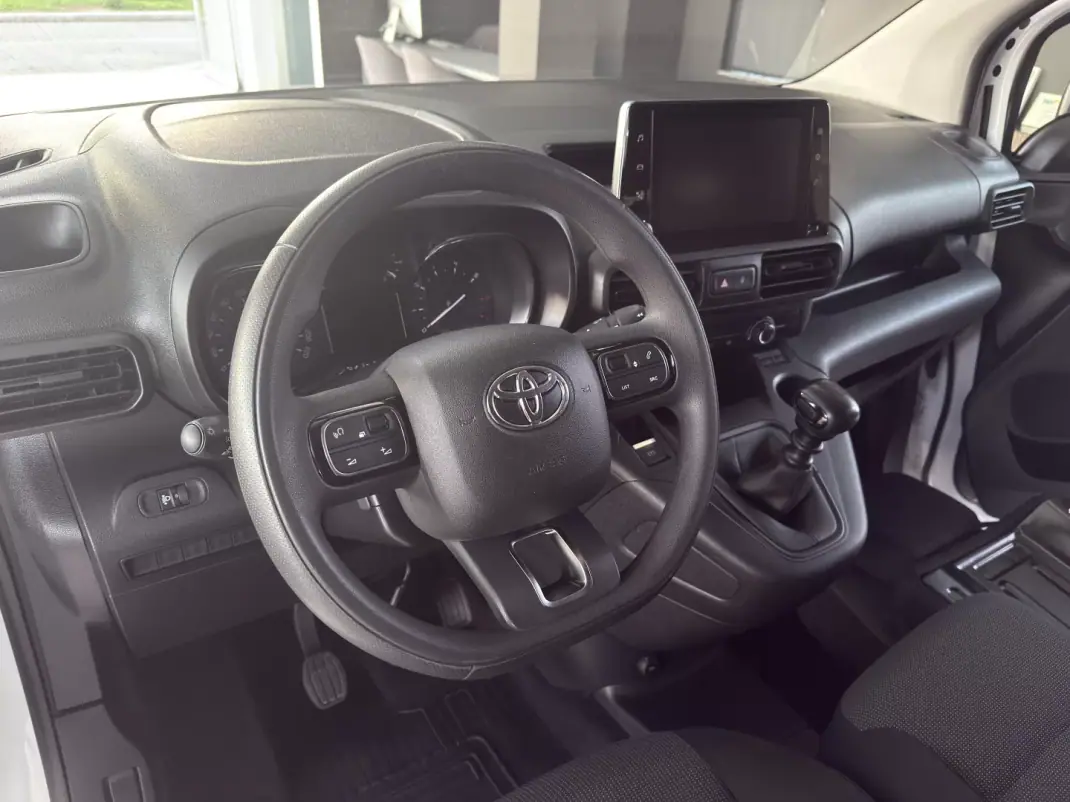 Toyota PROACE City EXCLUSIVE 2022 - 16490 EUR, 80811 km - AUTO.MOTO.pt - 80811km - foto 12 de 21