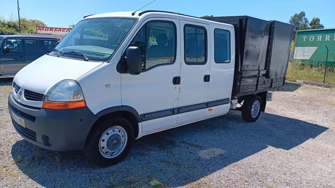 Renault MASTER 2.5 DCI - CAB. TRIPLA 2008 - 14750 EUR, 158168 km - AUTO.MOTO.pt - 158168km - foto 1 de 20