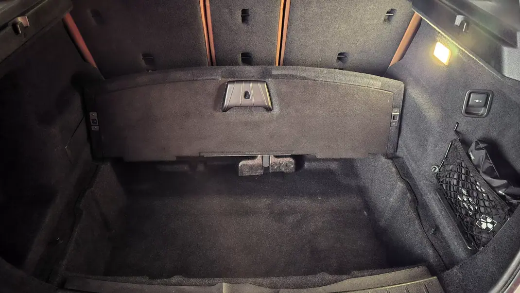 BMW 216 Active Tourer 2017 - 16990 EUR, 118407 km - AUTO.MOTO.pt - 118407km - foto 70 de 72