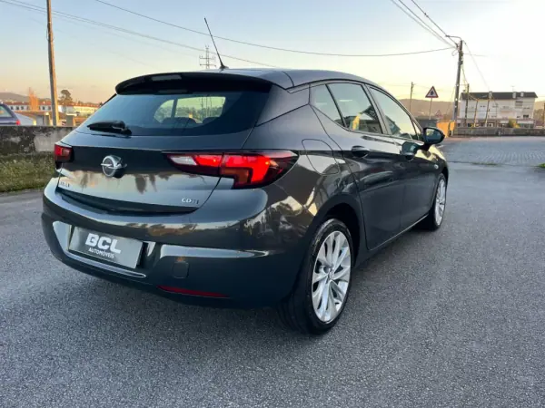 Opel Astra 2016 - 13990 EUR, 190000 km - AUTO.MOTO.pt - 190000km - foto 6 de 33