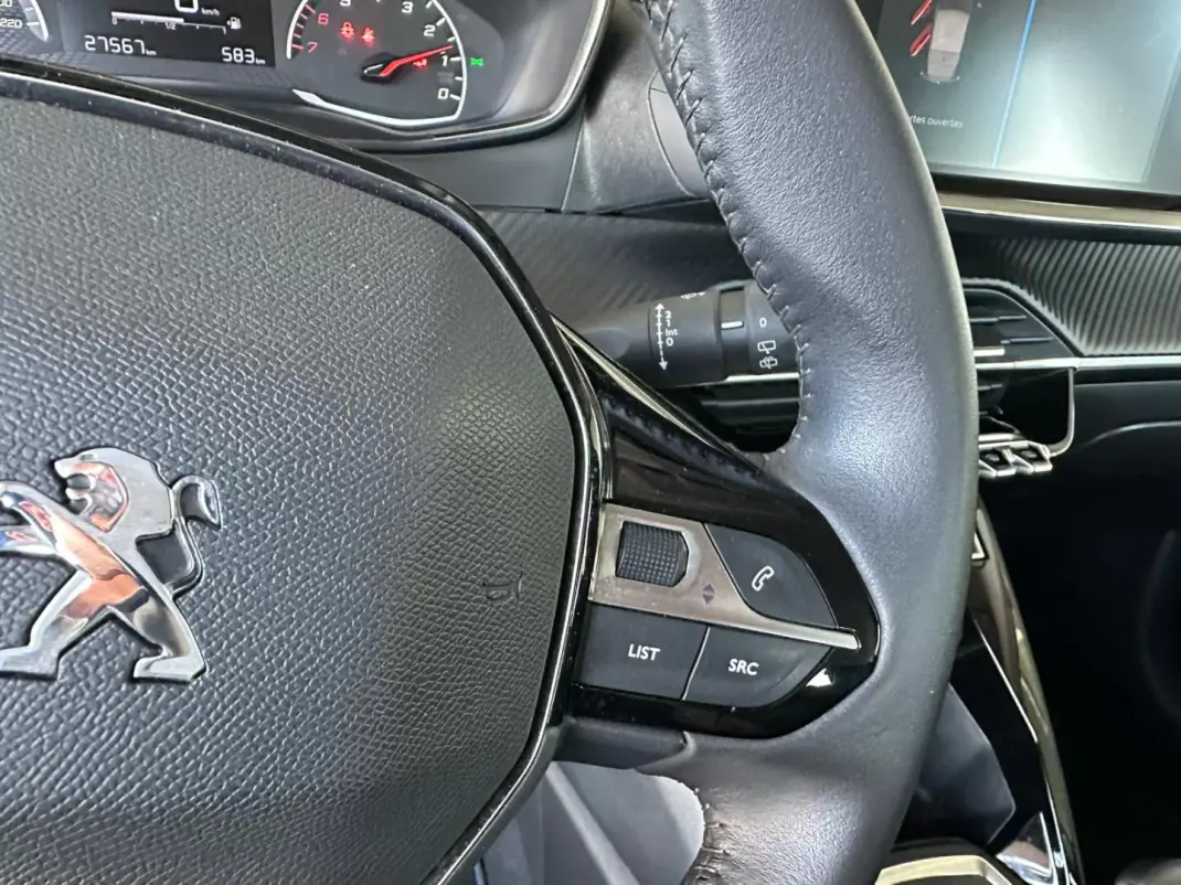 Peugeot 208 2023 - 16900 EUR, 27566 km - AUTO.MOTO.pt - 27566km - foto 22 de 36