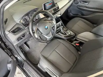BMW 225xe Active Tourer 2020 - 22500 EUR, 53350 km - AUTO.MOTO.pt - 53350km - foto 11 de 12