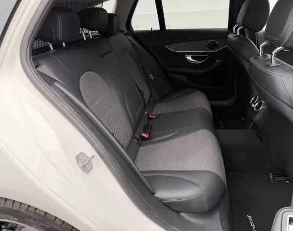 Mercedes-Benz C 220 2017 - 27900 EUR, 81867 km - AUTO.MOTO.pt - 81867km - foto 11 de 29