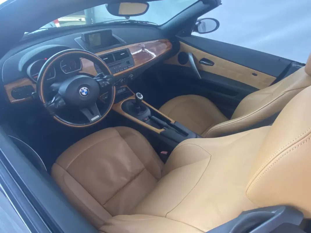 BMW Z4 2006 - 13990 EUR, 229825 km - AUTO.MOTO.pt - 229825km - foto 7 de 19