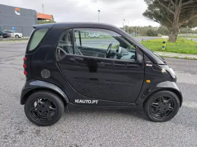 Smart Fortwo Cabrio 2004 - 3890 EUR, 224145 km - AUTO.MOTO.pt - 224145km - foto 8 de 18