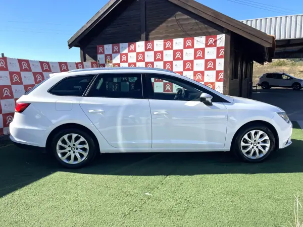 SEAT Leon ST 1.6 TDI Style Ecomotive 2014 Diesel — 188 280 km SEAT Leon ST 1.6 TDI Style Ecomotive 2014 Diesel