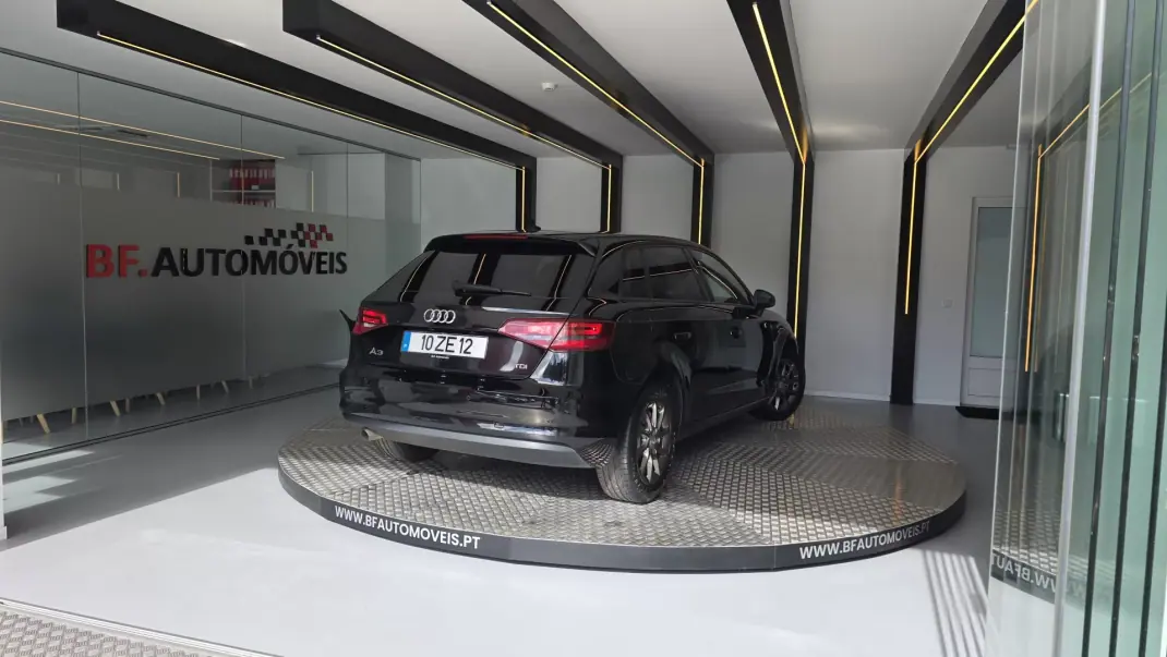 Audi A3 Sportback 2016 - 11900 EUR, 253264 km - AUTO.MOTO.pt - 253264km - foto 18 de 55