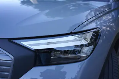 Audi Q4 e-tron 2022 - 28490 EUR, 52000 km - AUTO.MOTO.pt - 52000km - foto 7 de 25