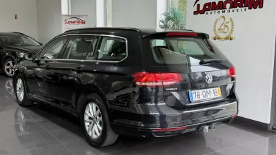 Volkswagen Passat Variant 2015 - 11490 EUR, 200121 km - AUTO.MOTO.pt - 200121km - foto 4 de 37