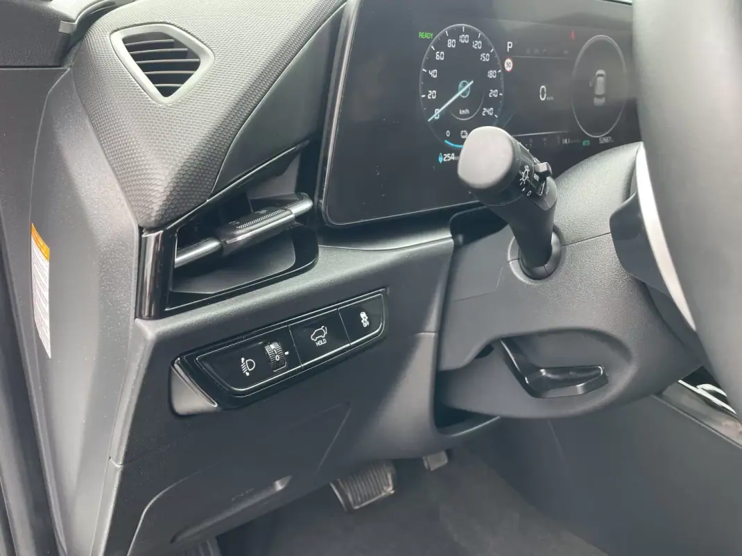 Kia Niro EV 2022 - 25850 EUR, 52642 km - AUTO.MOTO.pt - 52642km - foto 31 de 44