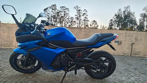 Yamaha XJ6 Diversion 2015 — foto 2 de 10