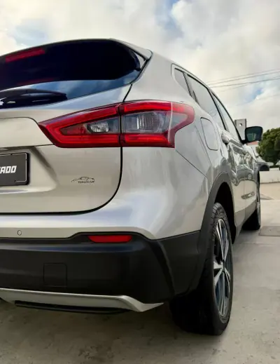 Nissan Qashqai 2018 - 18990 EUR, 111000 km - AUTO.MOTO.pt - 111000km - foto 29 de 39