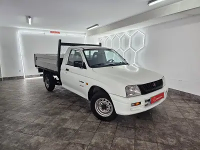 Mitsubishi  2001 - 207419km