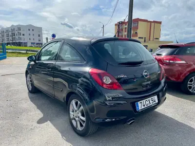 Opel Corsa 2007 - 6950 EUR, 245815 km - AUTO.MOTO.pt - 245815km - foto 4 de 27